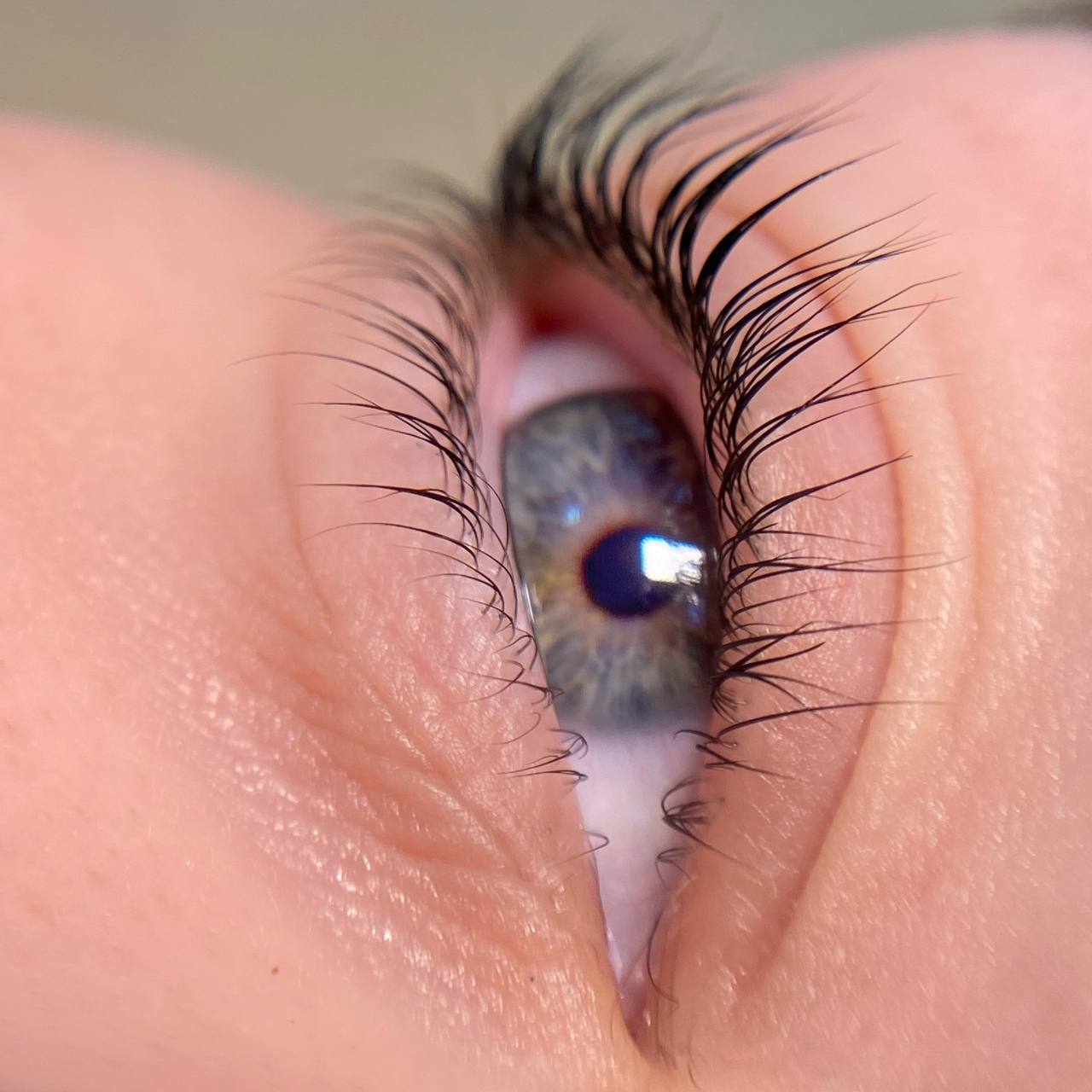 Upper and bottom lash lift result